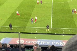 董路：亞馬爾不接球時(shí)都在干啥？我用手機(jī)追蹤拍攝了??