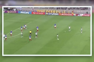 一戰(zhàn)成名！世界杯經(jīng)典戰(zhàn)：塞內(nèi)加爾1比0爆冷擊敗衛(wèi)冕冠軍法國！